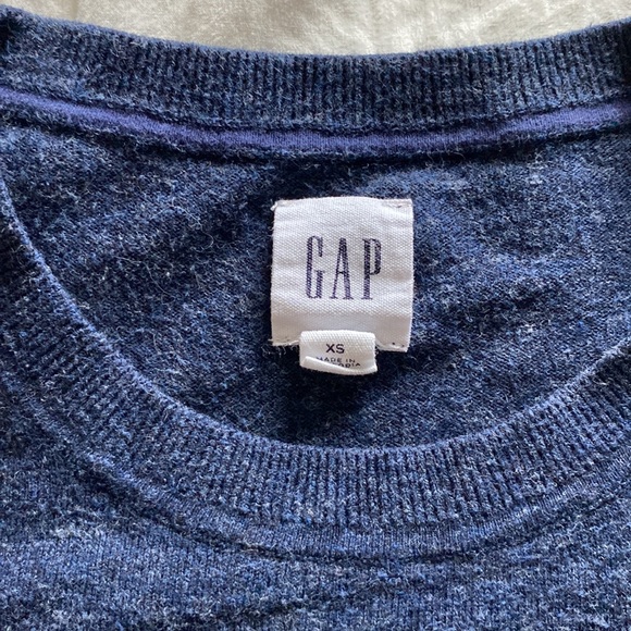 Men’s Gap Sweater - Picture 2 of 4